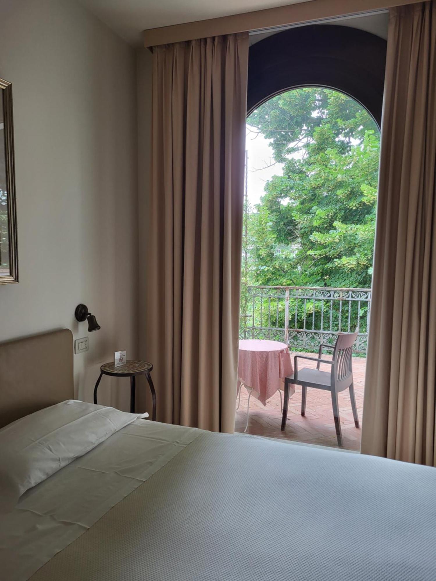 Al Melograno - Room & Breakfast Bologna Exteriör bild