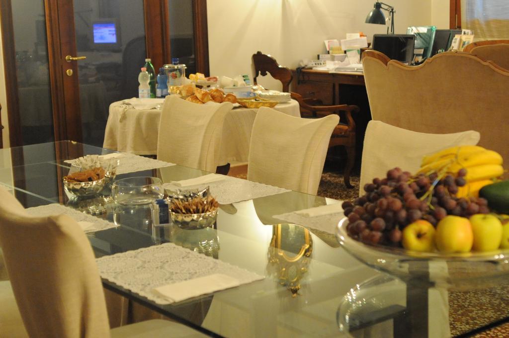 Al Melograno - Room & Breakfast Bologna Exteriör bild